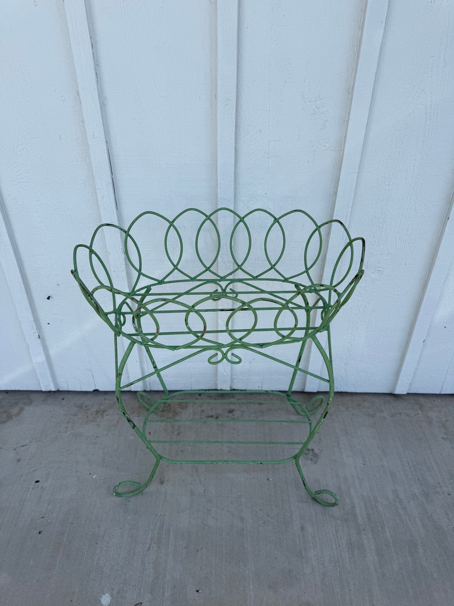 Oval Wrought Iron Plant Stand