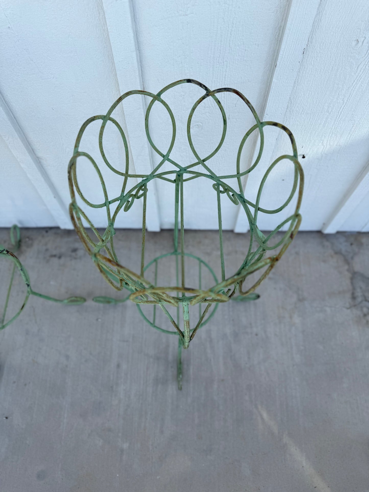 Oval Wrought Iron Plant Stand