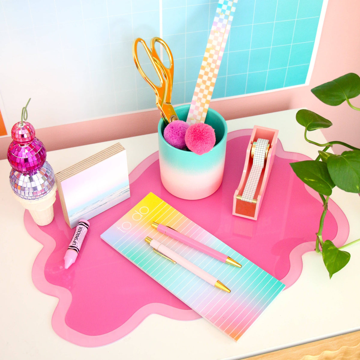 Custom wavy acrylic tray: Large