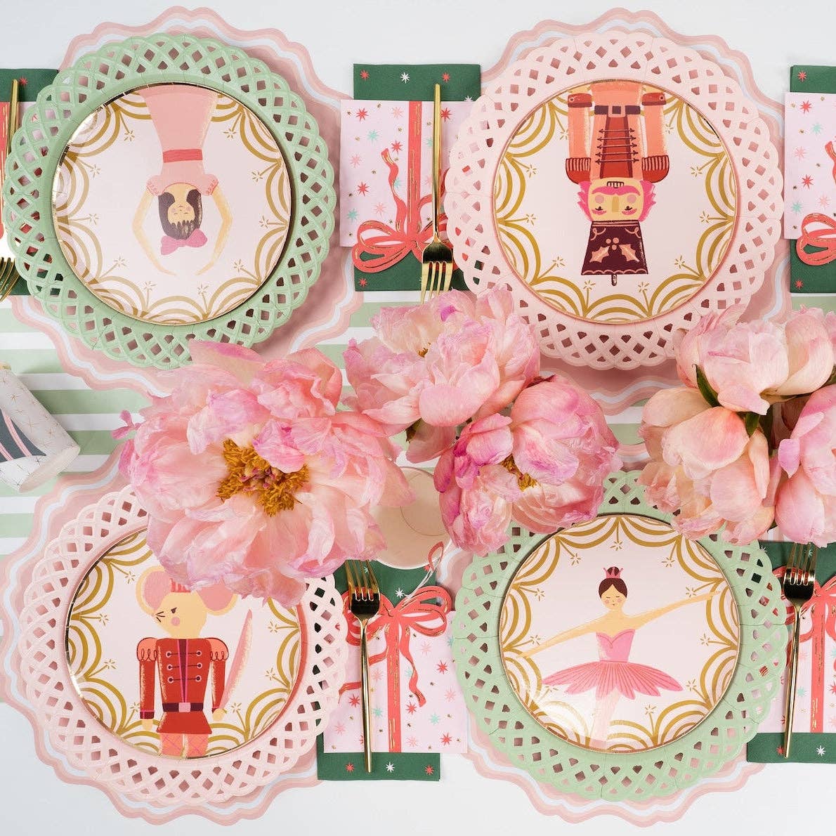 11.5" Basketweave Dinner Paper Plates - Pack of 8
