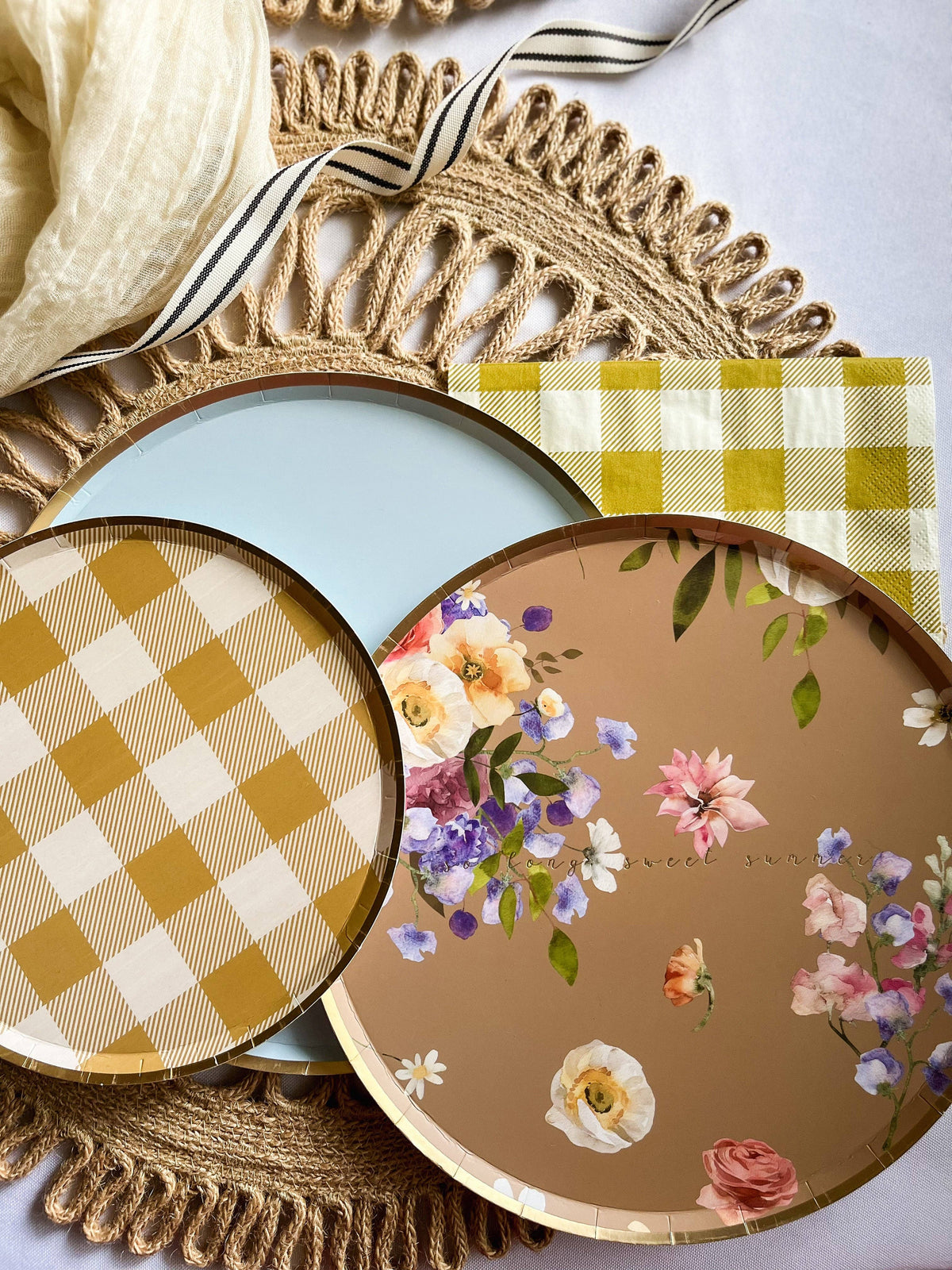 9" "SO LONG SWEET SUMMER" Engraved Floral Paper Plates with Gold Foil Trim - 8 Per Pack