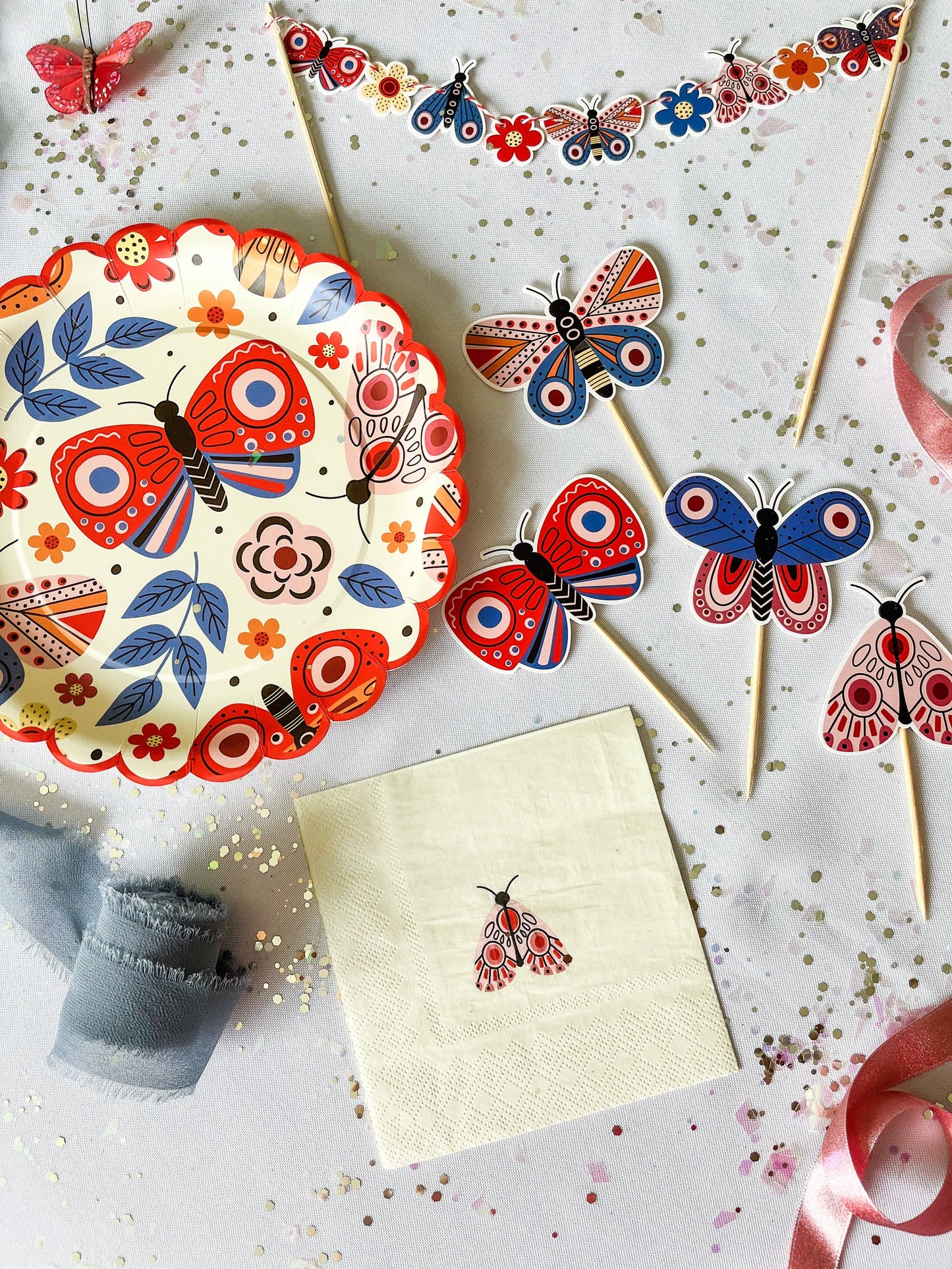 7" Flutter Butterfly Scalloped Paper Plates - 8 Per Pack