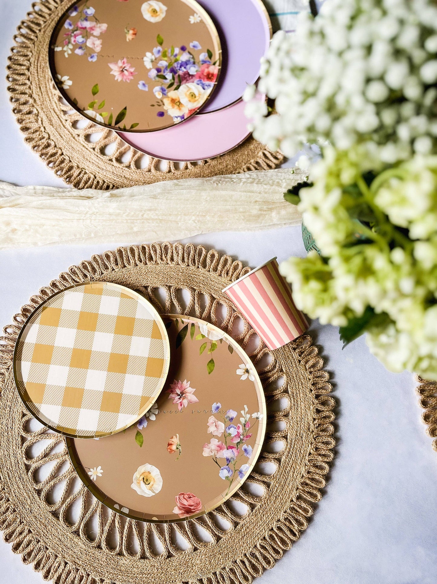 7" Golden Matte Plaid Paper Plates with Gold Foil Trim - 8 Per Pack